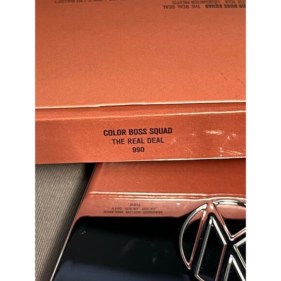 IL MAKIAGE Color Boss Squad MultiDimensional Eye Color "The Real Deal" palette - Picture 5 of 6